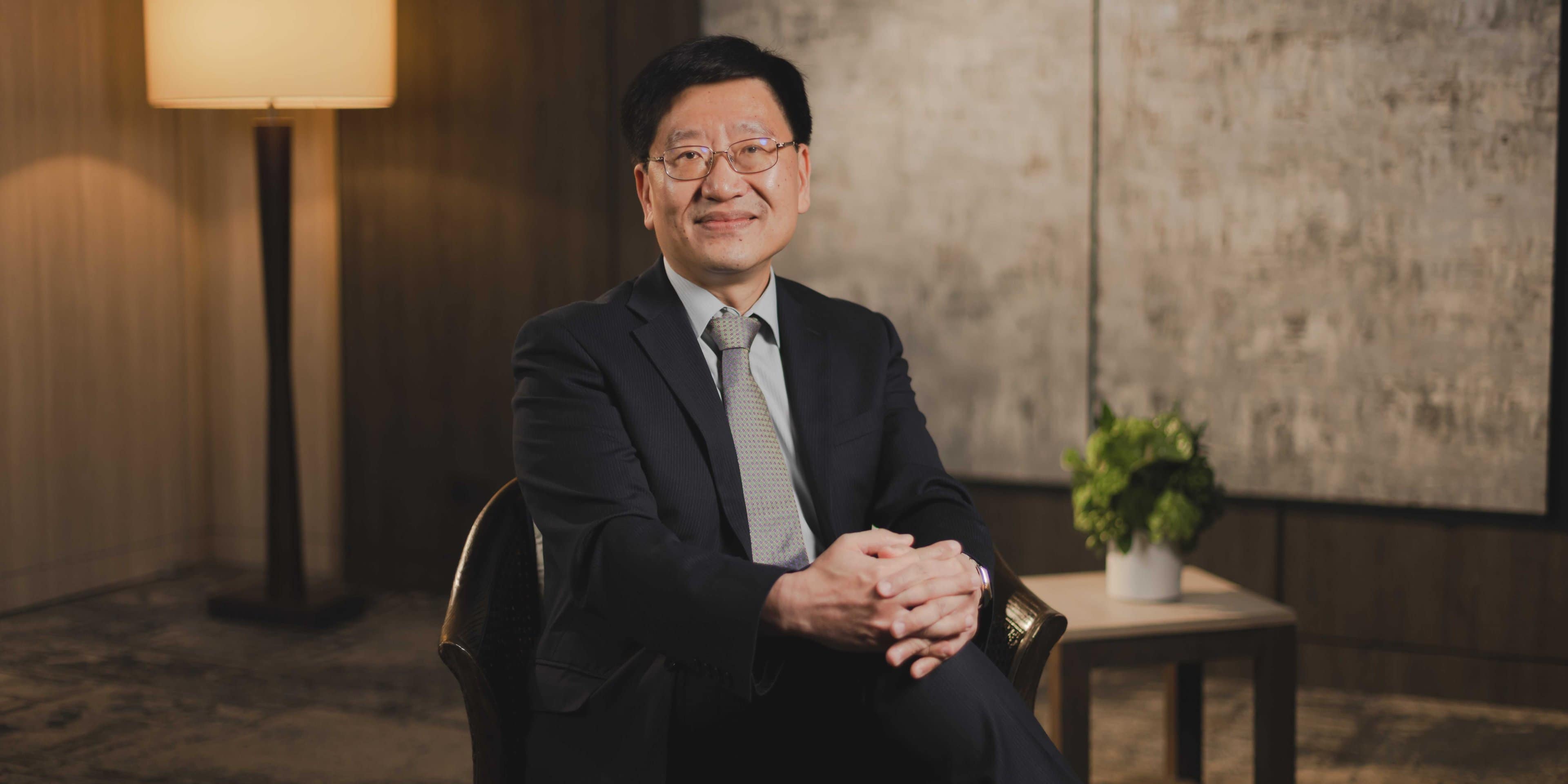 Prof Yi-Hsiang Huang